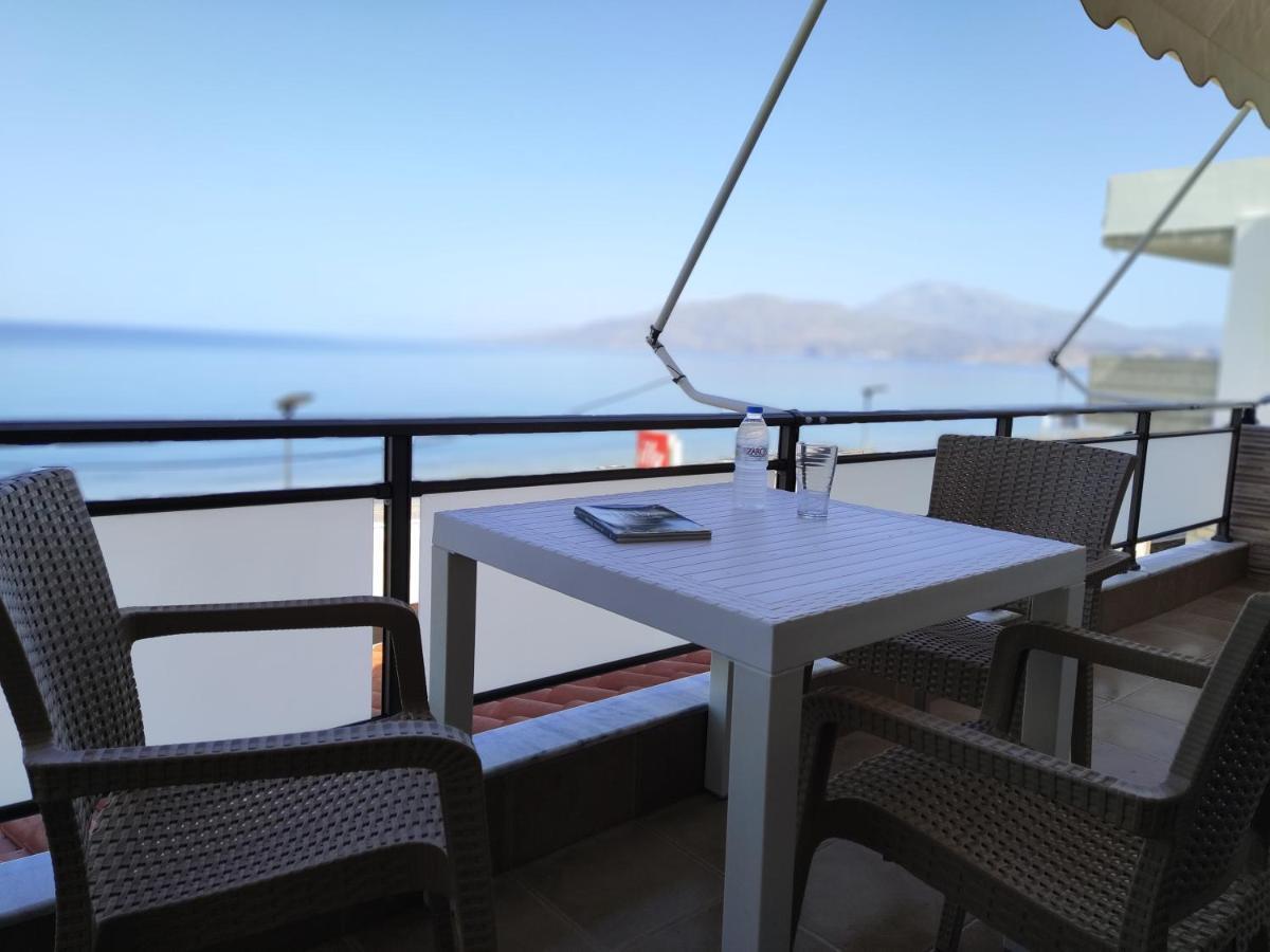Villa Golden Ammos Sea View 칼라마키 외부 사진