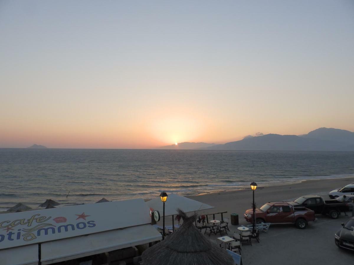 Villa Golden Ammos Sea View 칼라마키 외부 사진