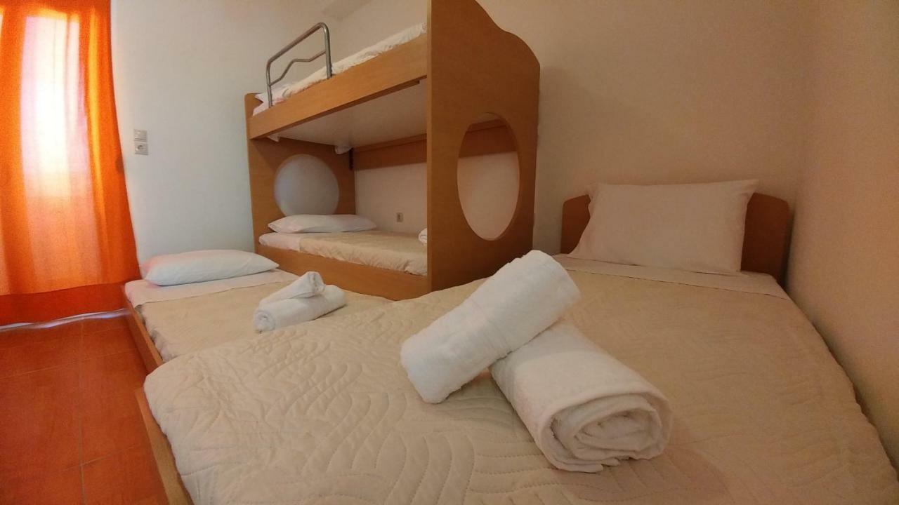 Villa Golden Ammos Sea View 칼라마키 외부 사진